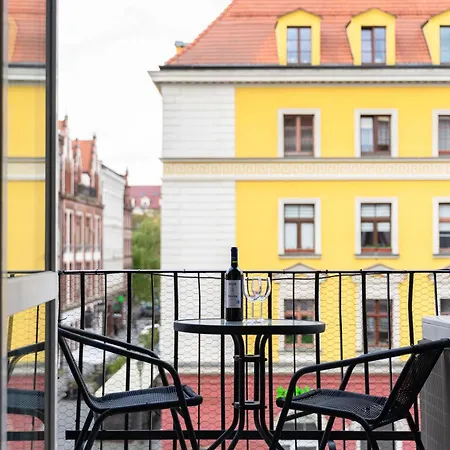 Swidnicka Market Square View Ac & Balcony - Properunit Apartment Wroclaw